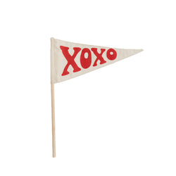 xoxo pennant